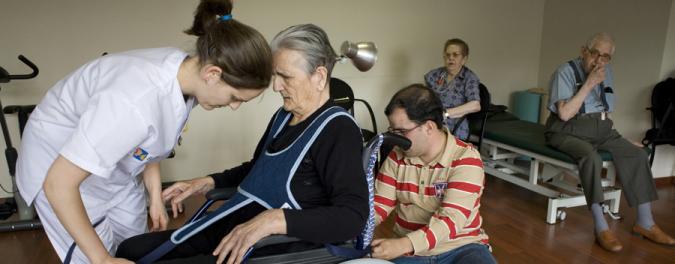 Plena inclusión exige que se paralice la adjudicación de plazas en residencias a personas mayores con discapacidad intelectual en contra de su voluntad