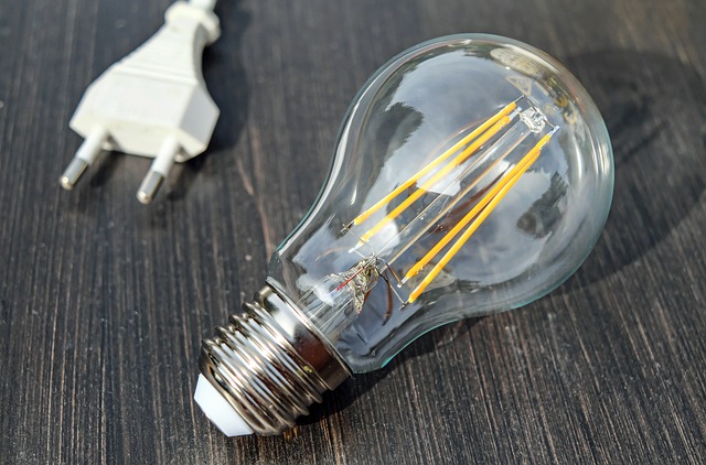 Bajar el IVA de la luz al 4% ahorraría al usuario medio casi 130 euros anuales