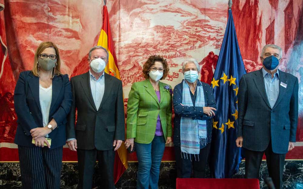 La Plataforma PMP plantea al PP un marco normativo que mejore la atención a las personas mayores en las entidades financieras